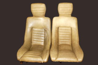 Lotus Esprit�@�V�[�g���y�A�E�y�ѕ������ւ�