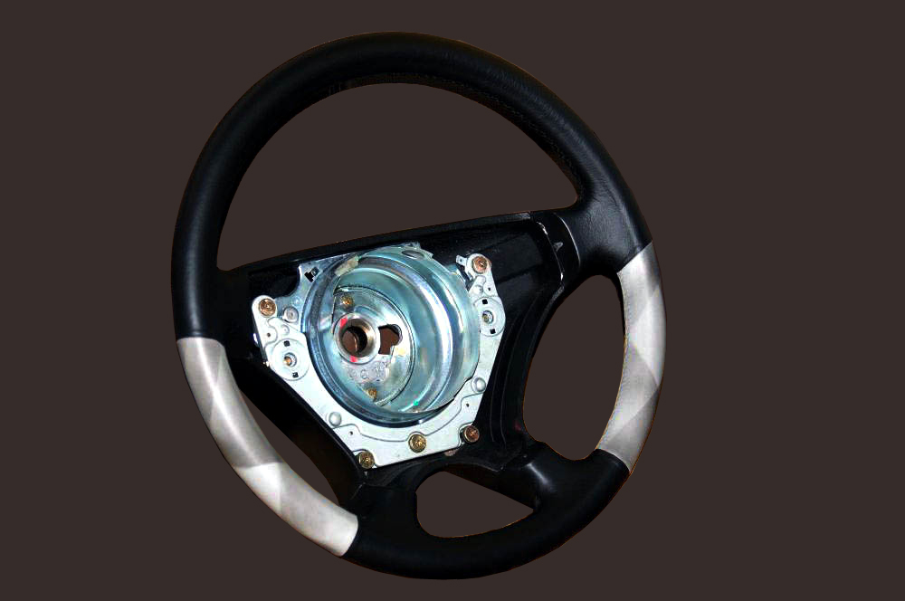 MercedesBenz �X�e�A�����O�E�V�t�g�m�u ����h��