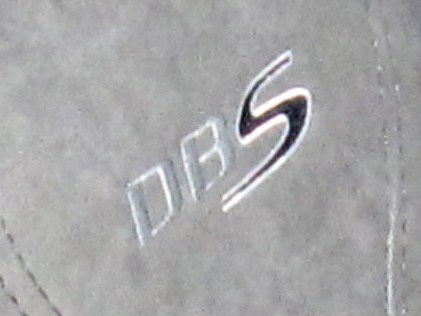AstonMartin DBS �^�]�ȃT�|�[�g ���y�A